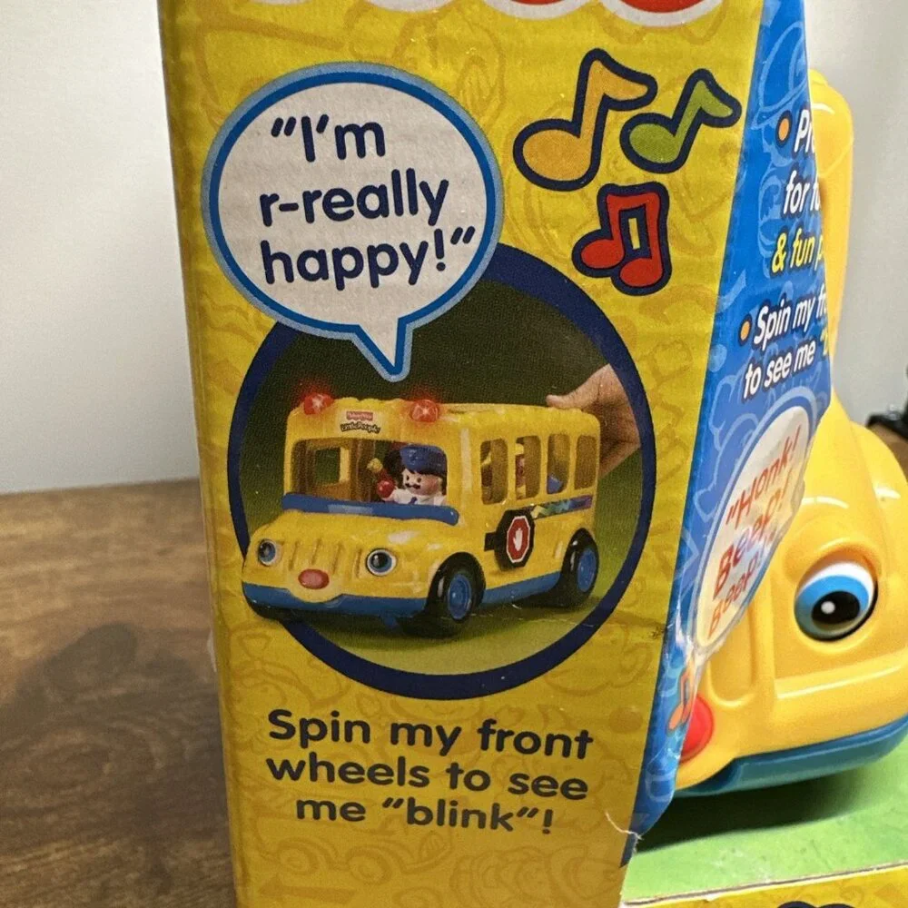 Fisher Price Little People Beeps The School Yellow Bus Eyes Move SEALED‎ 2002